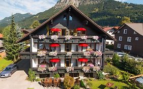 Gaestehaus Carola